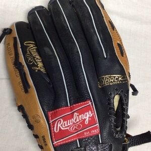 Rawlings Black, Tan & Red Leather Baseball Glove. Rbg4   13 inch barely used